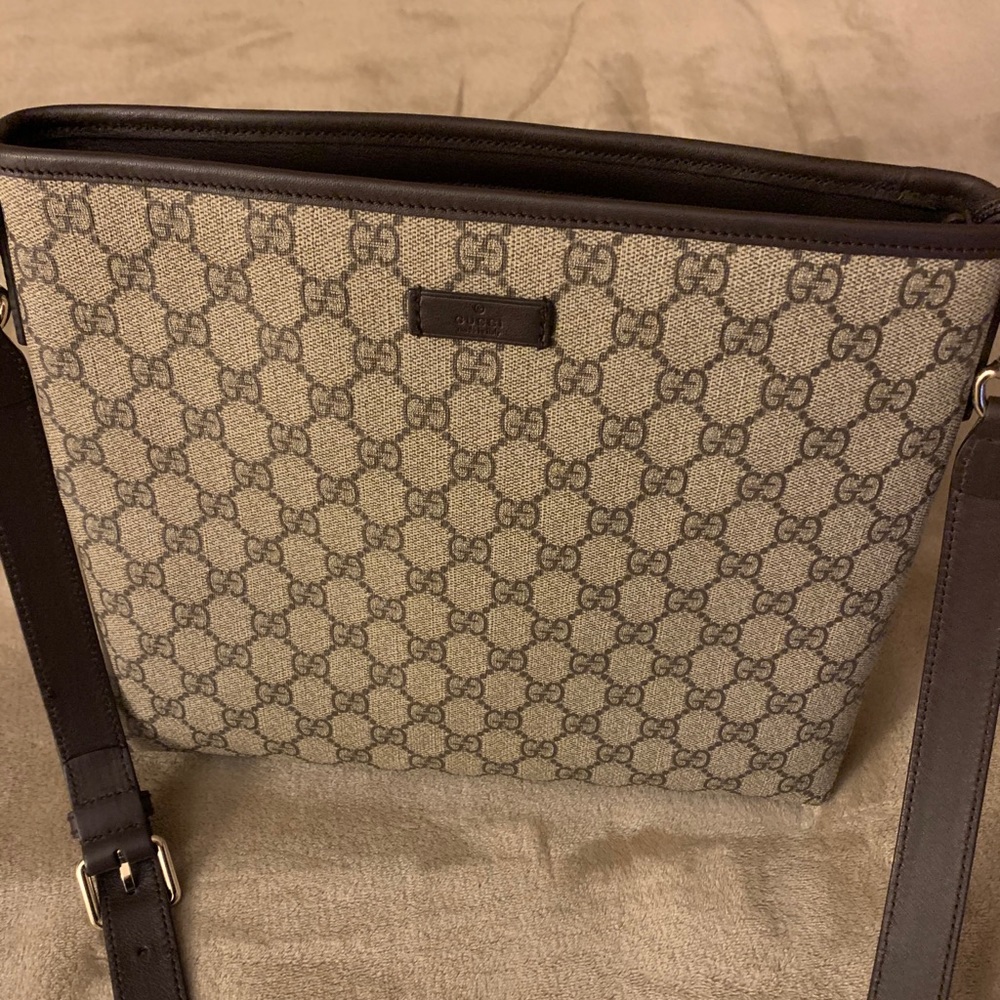 Gucci Shoulder Bag